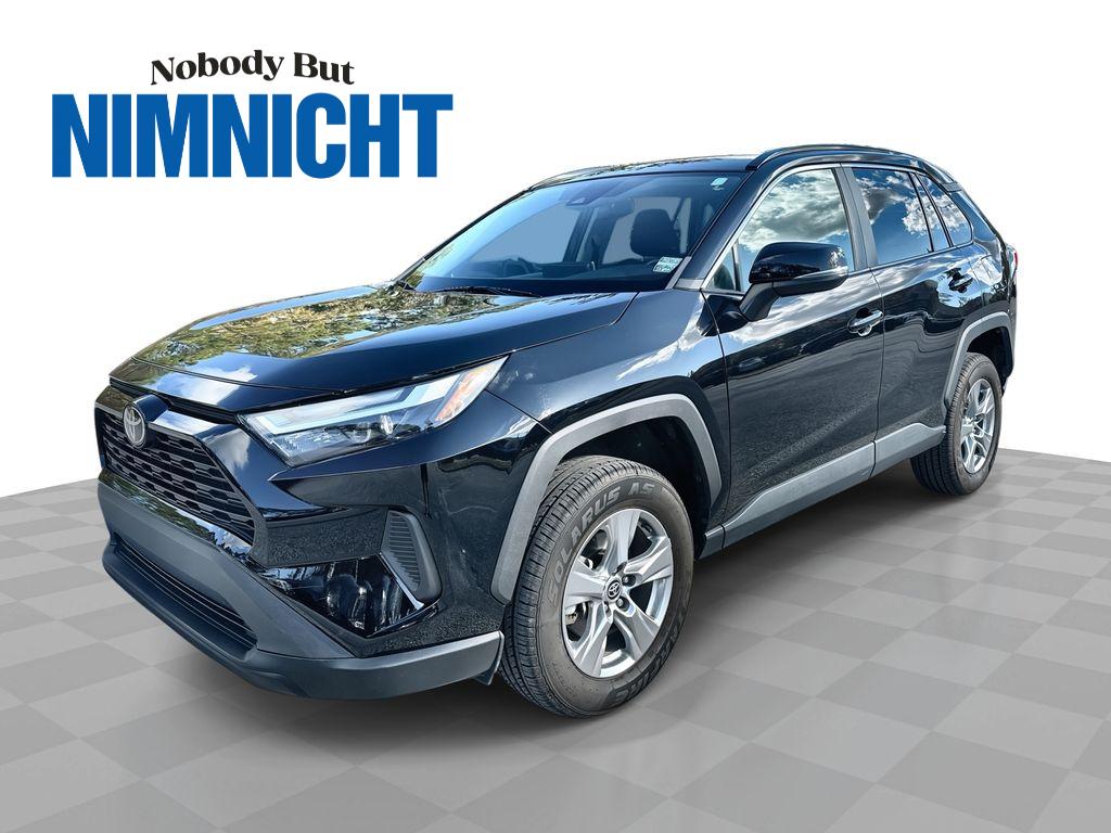 2023 Toyota RAV4 XLE's photo