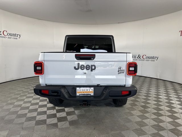 2024 Jeep Gladiator Willys photo 8