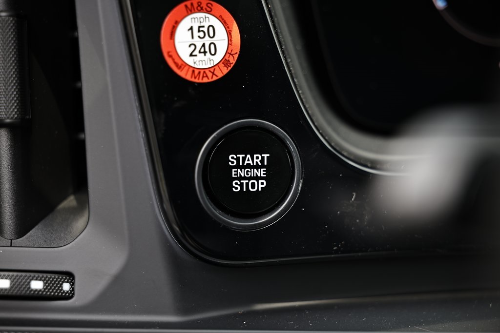 2025 Porsche Cayenne S E-Hybrid photo 22
