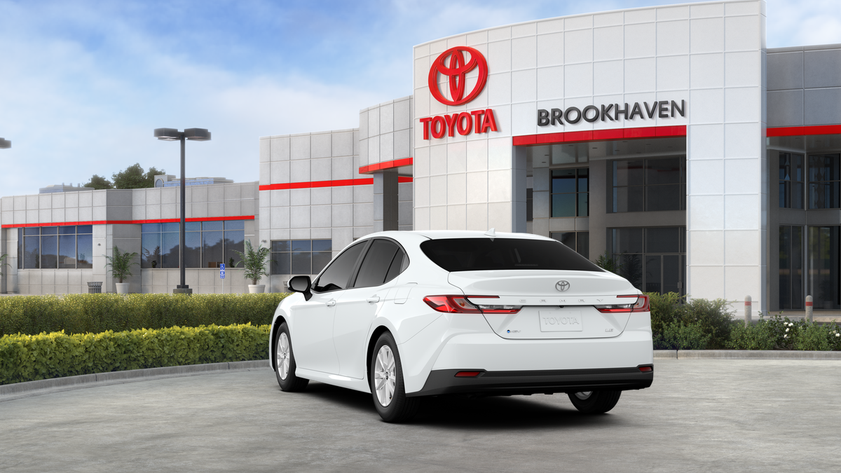 2025 Toyota Camry LE photo 6