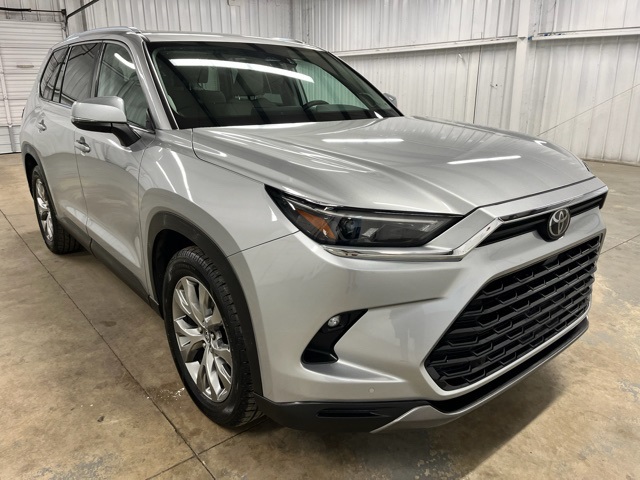 2024 Toyota Grand Highlander Limited's photo