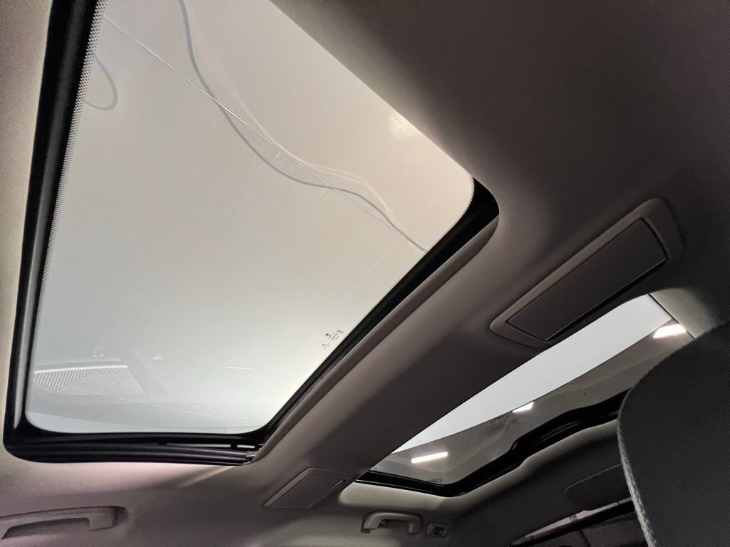 2020 Bmw 745e xDrive Sedan photo 19
