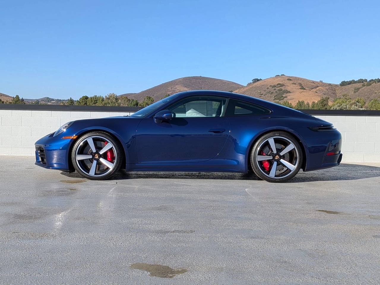 2025 Porsche 911 S photo 2
