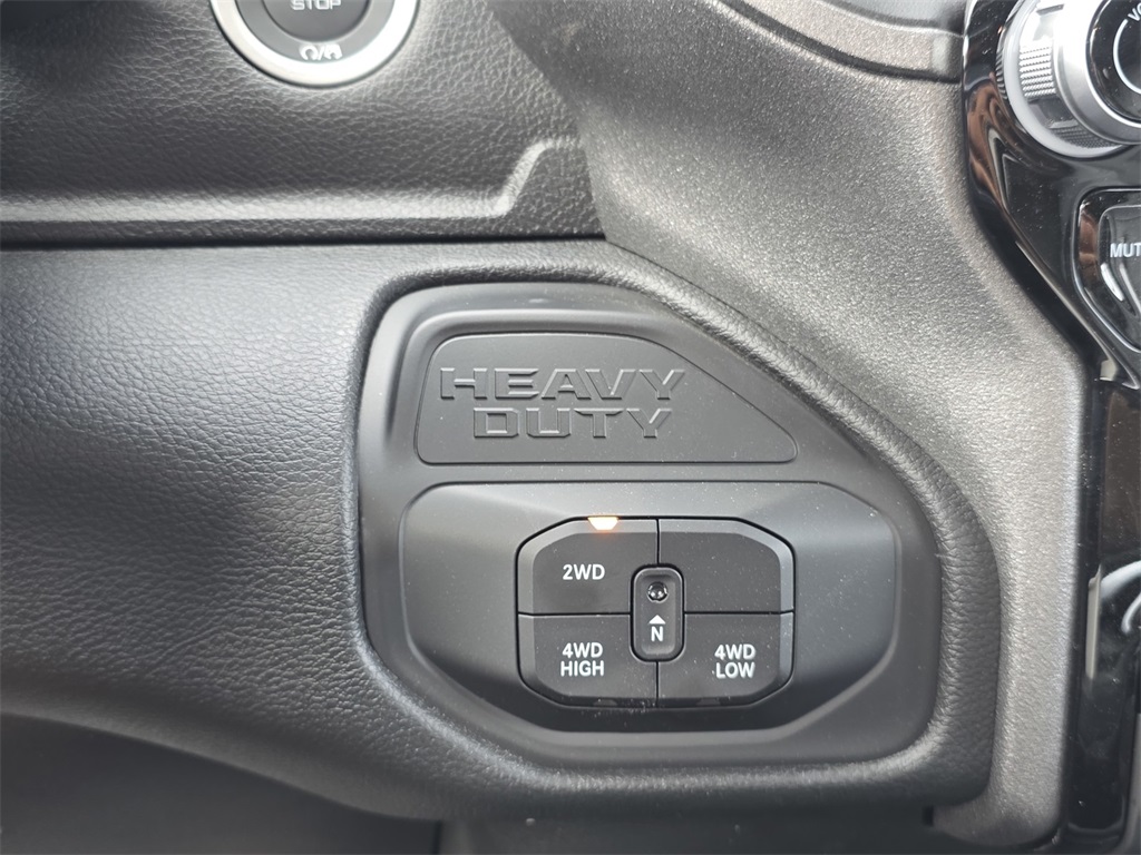 2026 Ram 3500 Tradesman photo 17