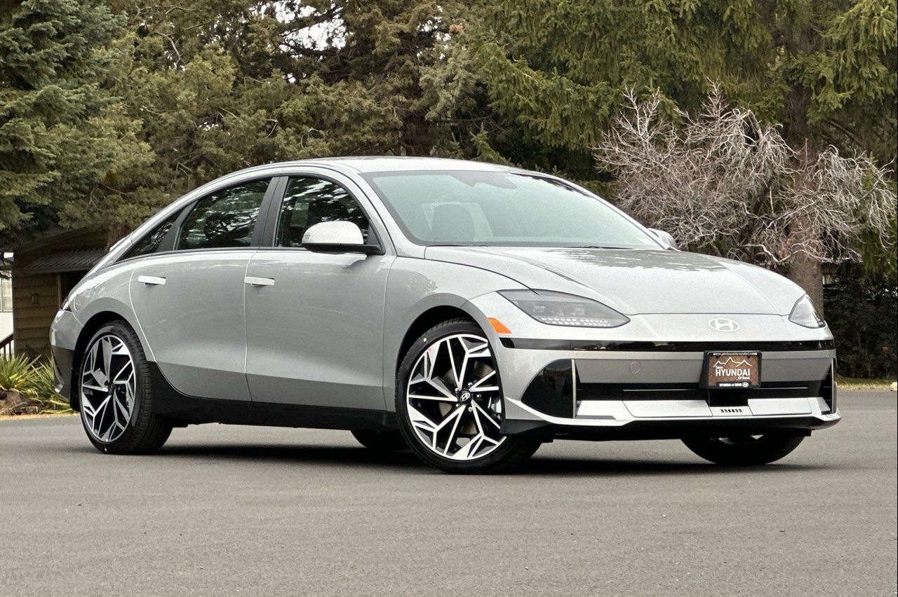 2025 Hyundai Ioniq 6 SEL photo 2