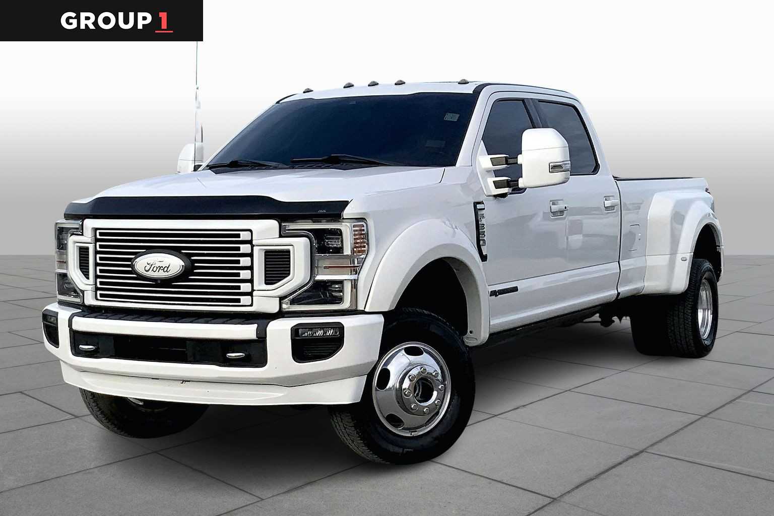 2020 Ford F-350 Super Duty Platinum's photo
