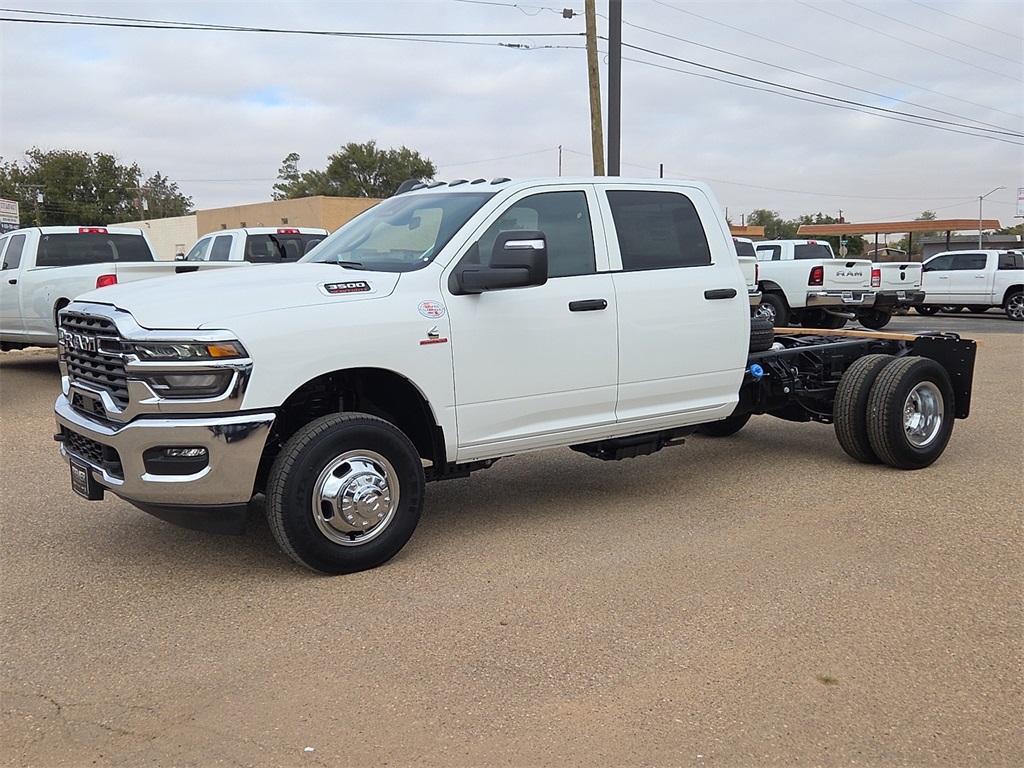 2026 Ram 3500 Tradesman photo 4