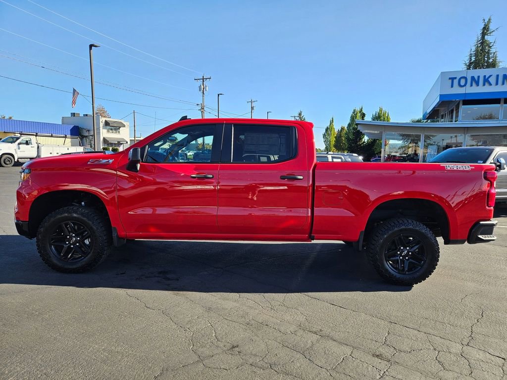 2026 Chevrolet Silverado 1500 Custom photo 3