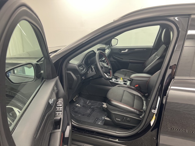 2023 Ford Escape ST-Line Select photo 11