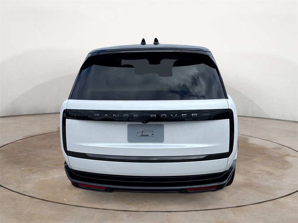 2025 Land Rover Range Rover SE photo 4