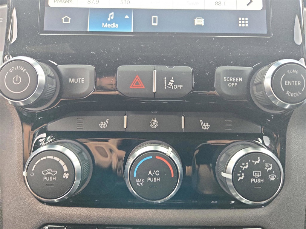 2025 Ram 1500 Big Horn Lone Star photo 9