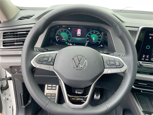 2025 Volkswagen Atlas Peak Edition SE Technology photo 4