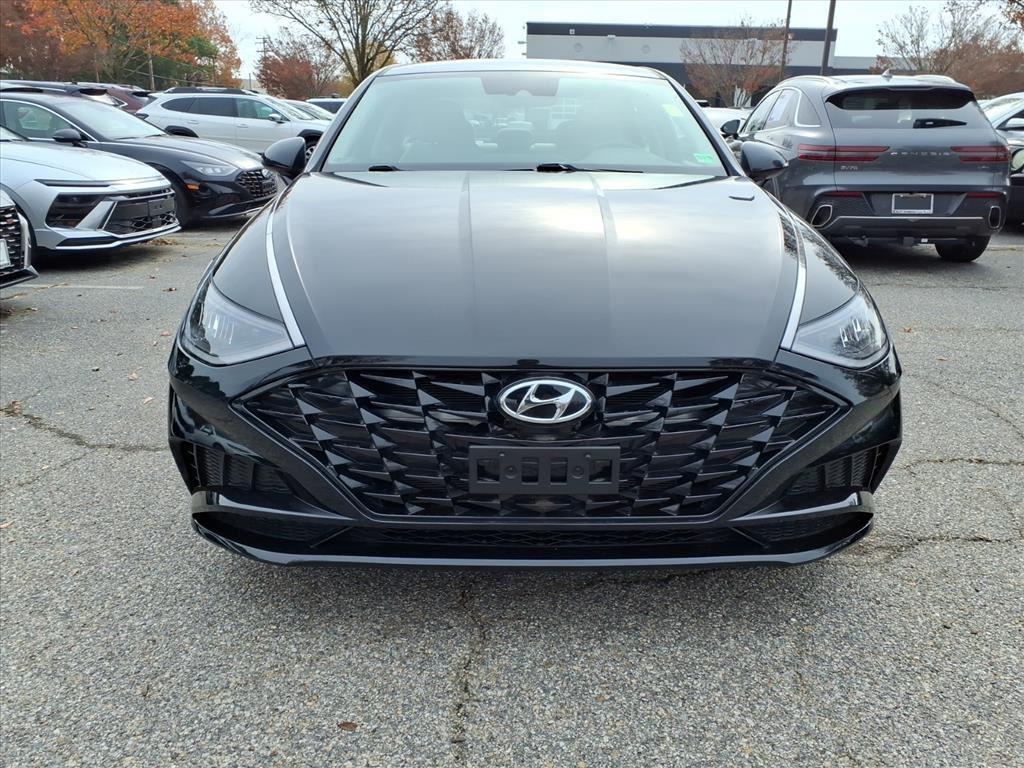 2022 Hyundai Sonata SEL photo 2