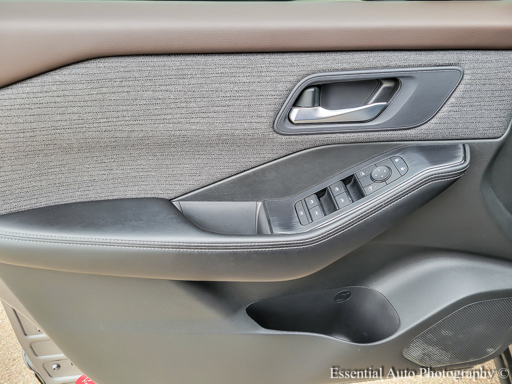 2023 NISSAN ROGUE - Image 16