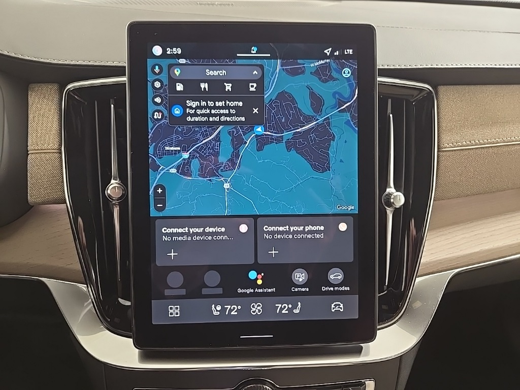 2026 Volvo XC90 B5 Plus photo 15