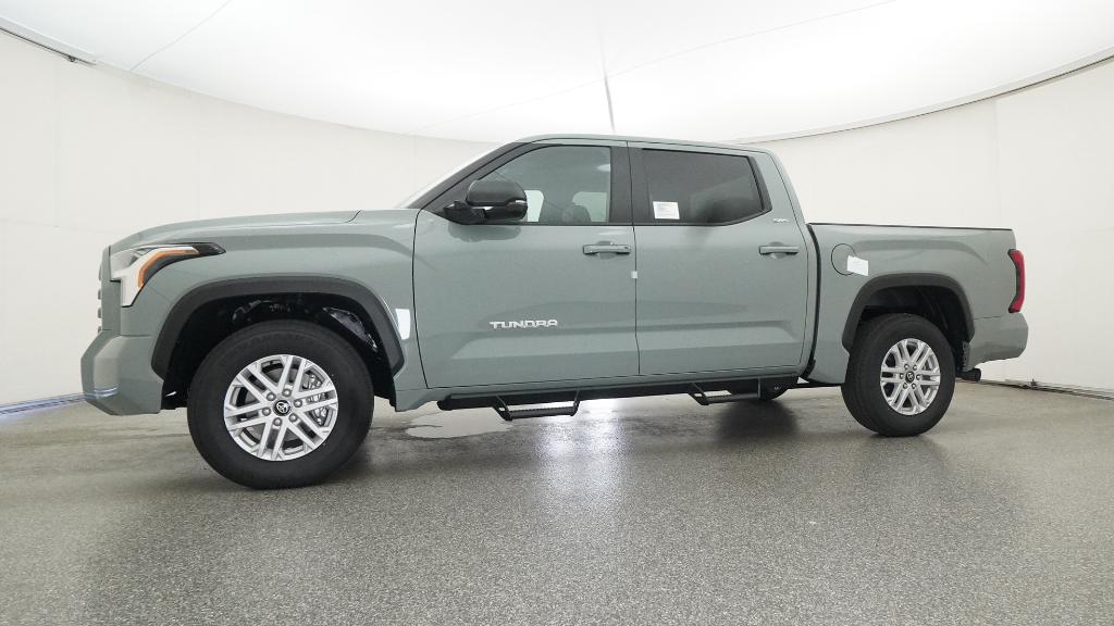 2025 Toyota Tundra SR5 photo 8