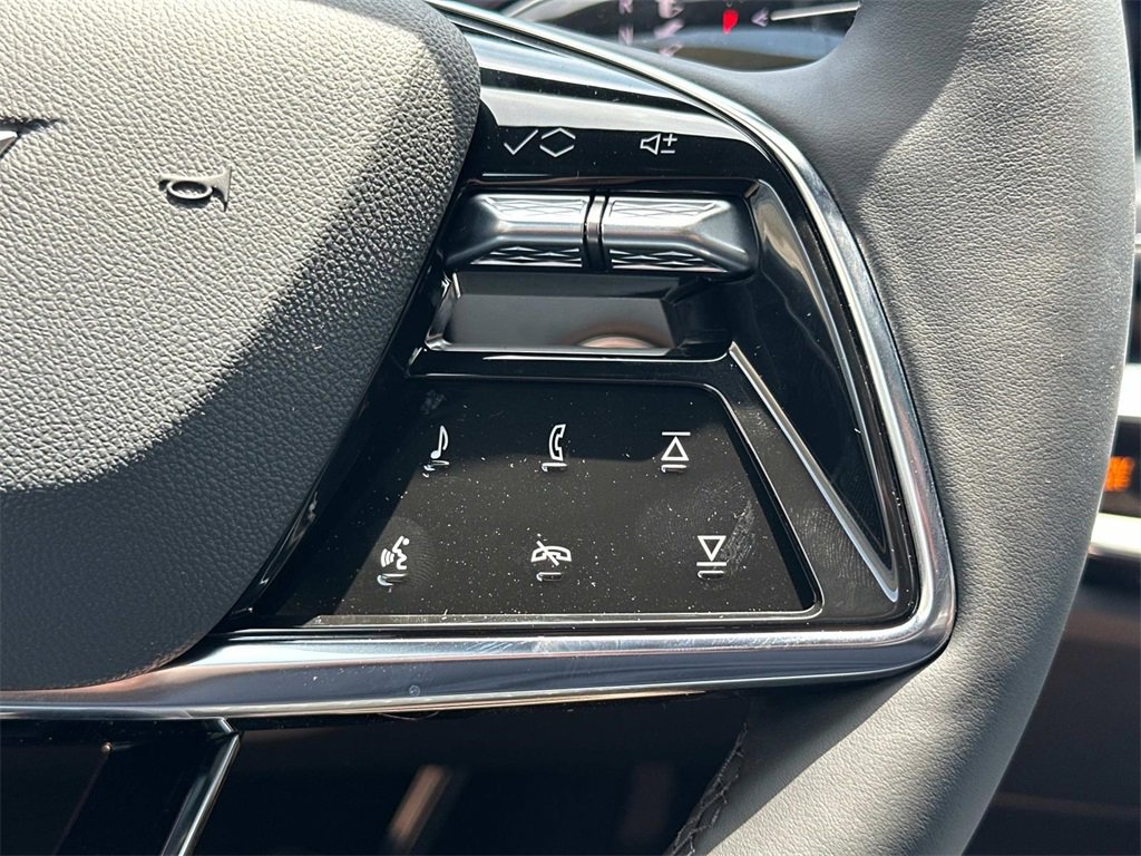 2025 Cadillac Lyriq Sport photo 13