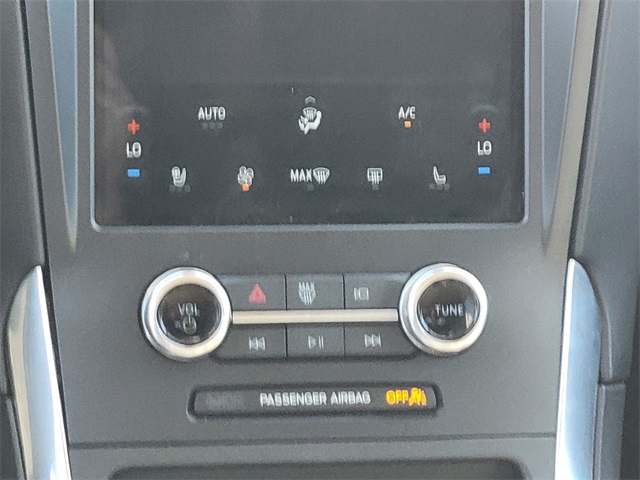 2024 Ford Edge Titanium photo 23