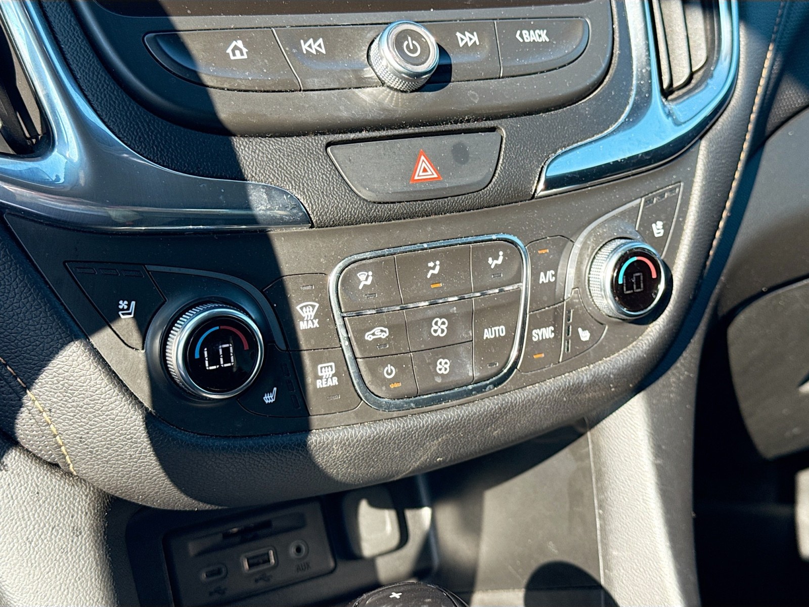 2020 Chevrolet Equinox Premier photo 15
