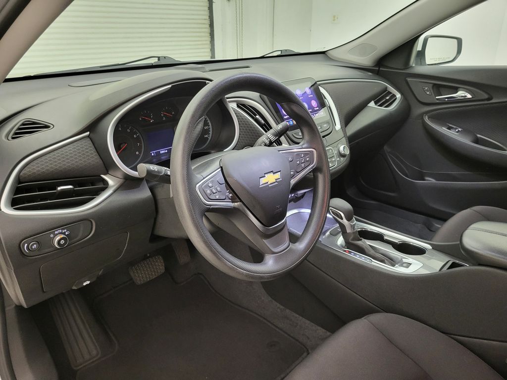 2023 Chevrolet Malibu 1LT photo 23