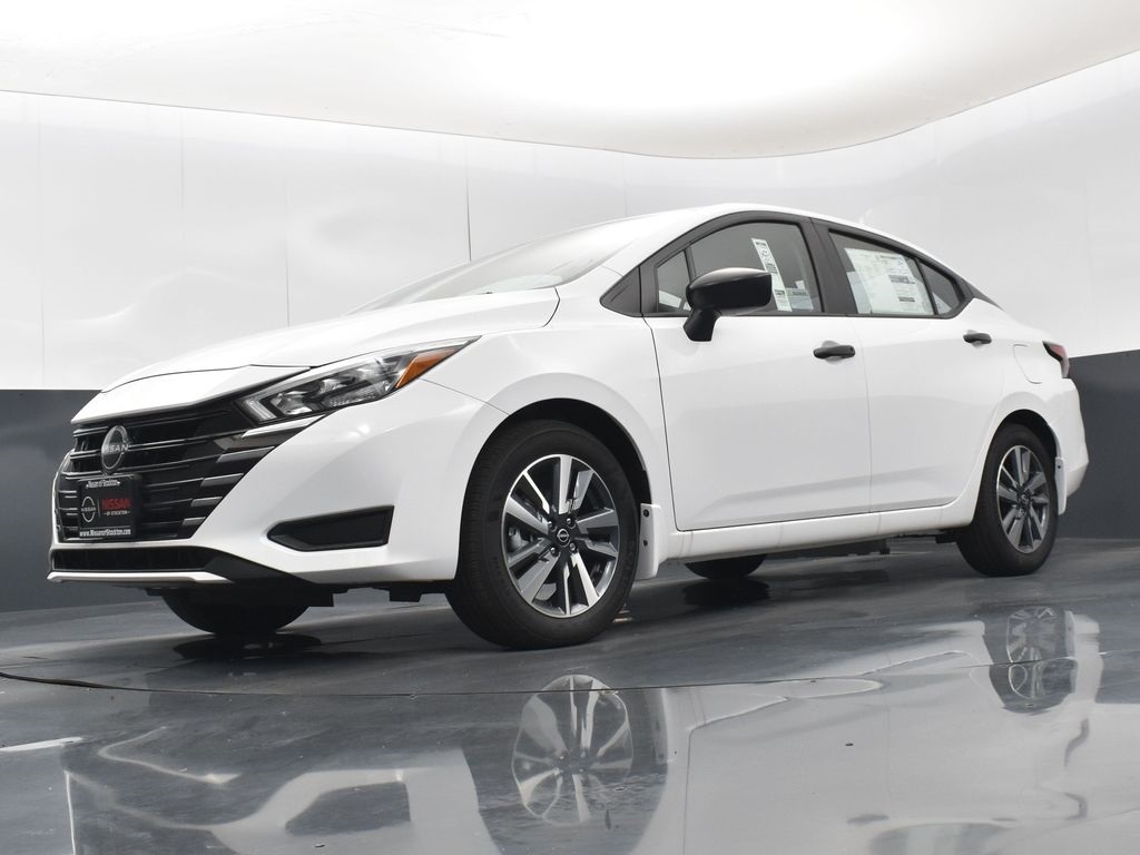 2025 Nissan Versa 1.6 S photo 29