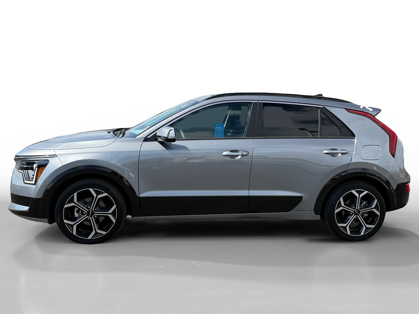 2023 Kia Niro EX Touring photo 2