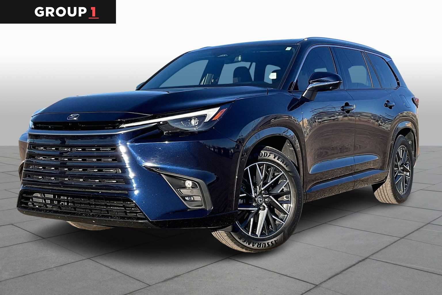 2025 Lexus TX Luxury's photo