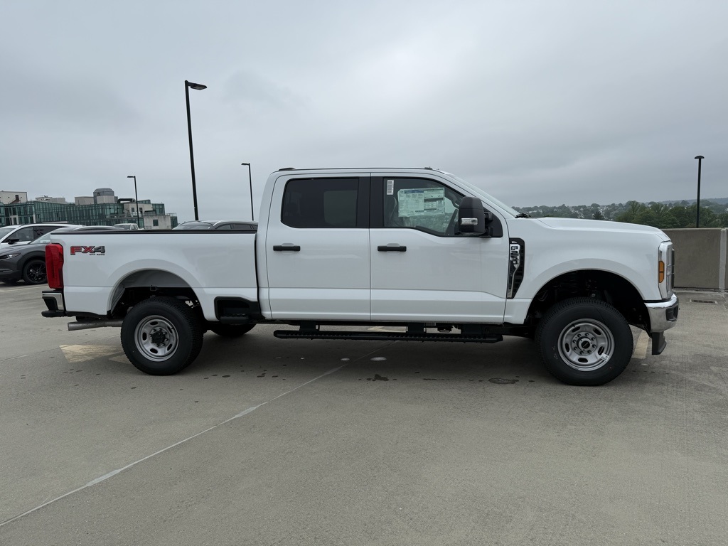 2025 Ford F-250 XL photo 4