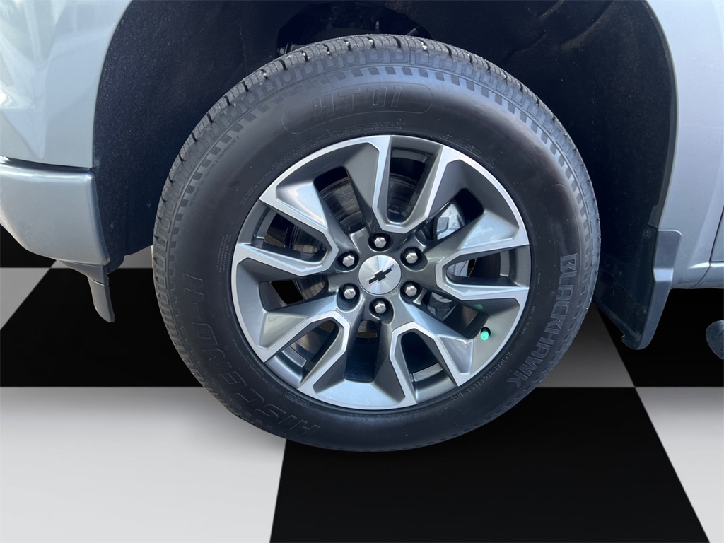 2023 Chevrolet Silverado 1500 RST photo 14