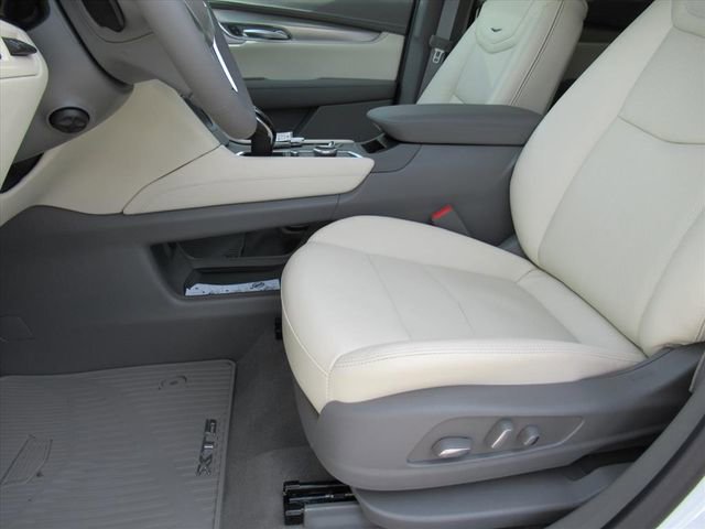 2025 Cadillac XT5 Premium Luxury photo 12