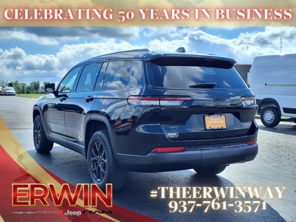 2024 Jeep Grand Cherokee Altitude photo 4
