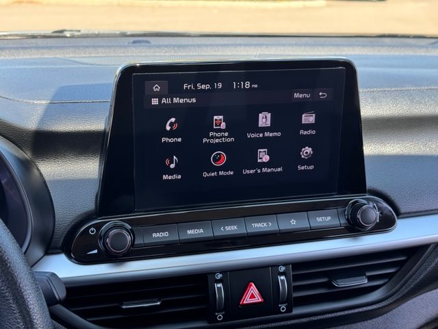 2023 Kia Forte LXS photo 9