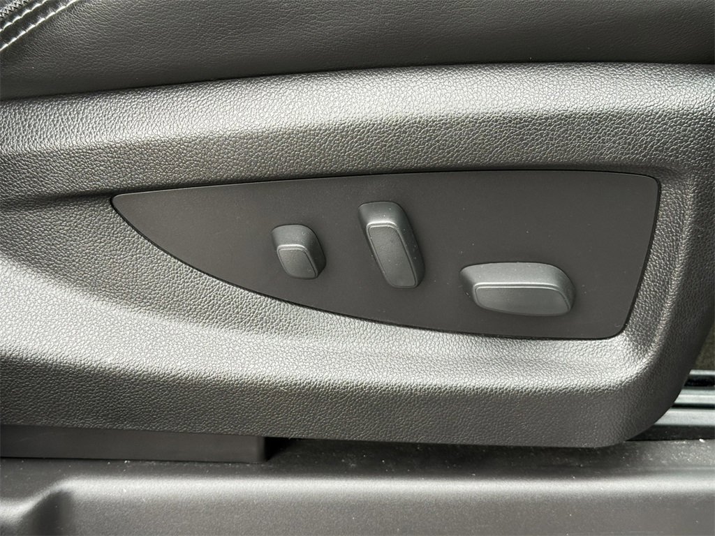 2018 GMC YUKON - Image 39