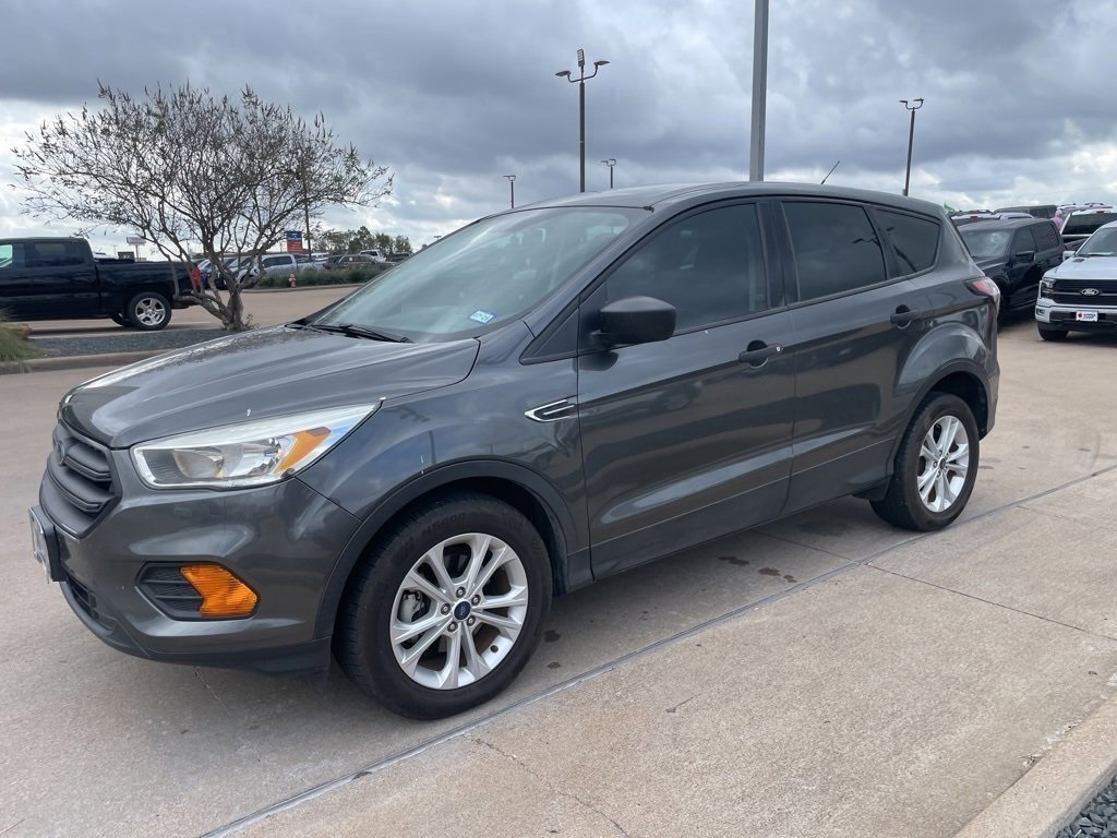 2017 Ford Escape S photo 3