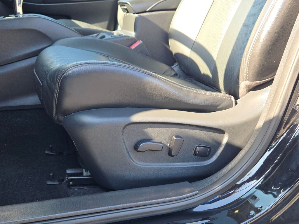2014 Nissan Rogue SL photo 21