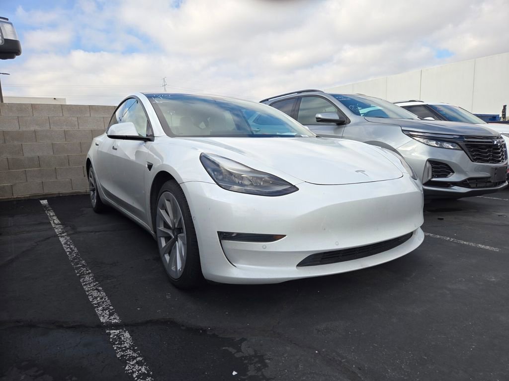 2021 Tesla Model 3 Base's photo