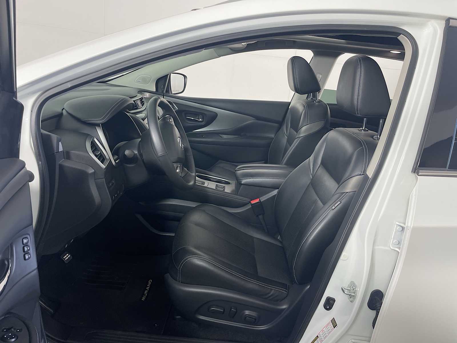 2019 Nissan Murano SL photo 17
