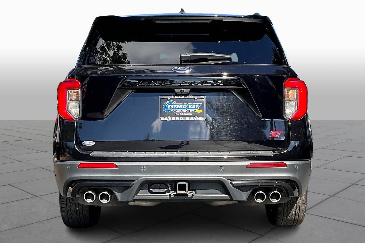 2021 Ford Explorer ST photo 4