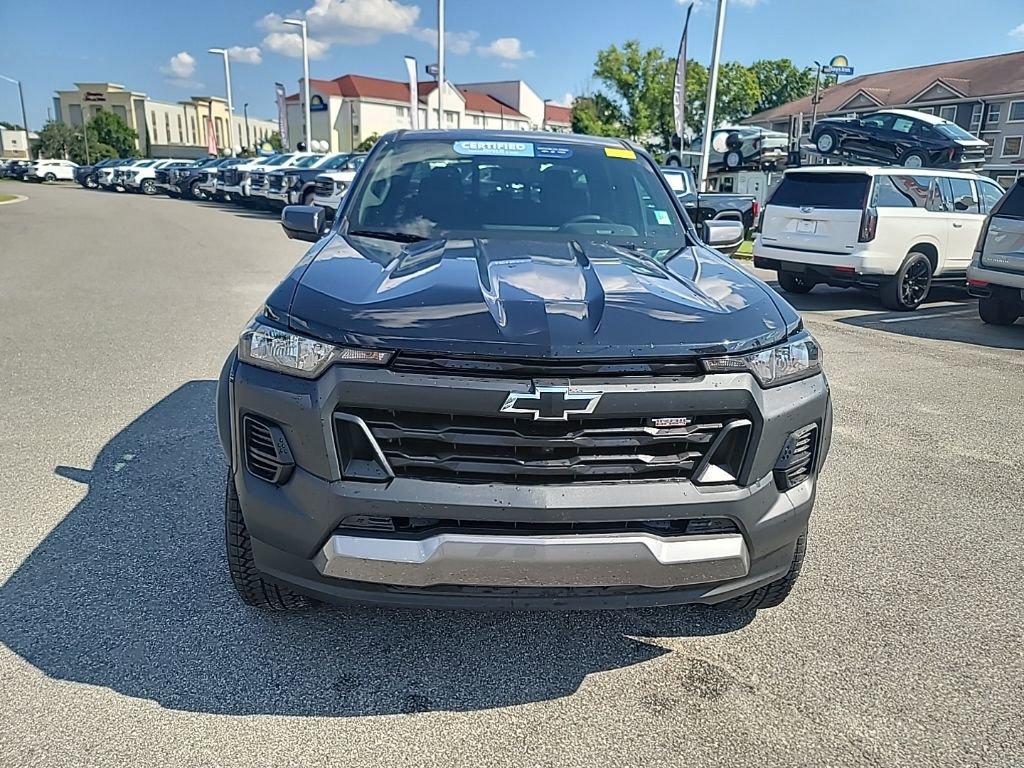 2025 Chevrolet Colorado Trail Boss photo 2