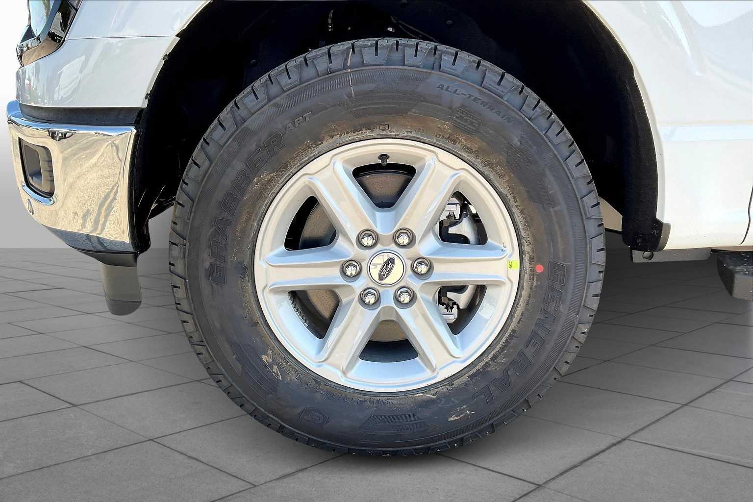 2025 Ford F-150 XLT photo 11
