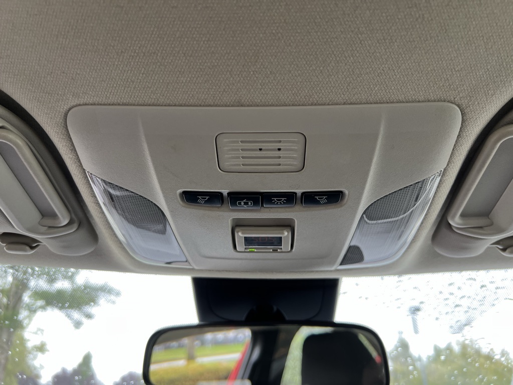 2020 Toyota Corolla Hybrid LE photo 22