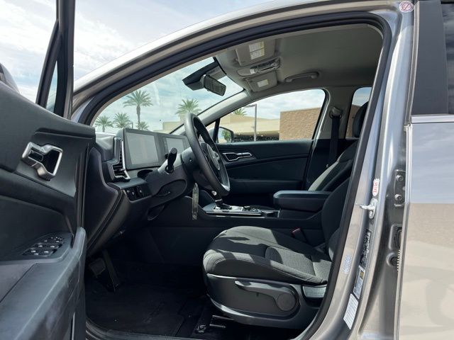 2024 Kia Sportage LX photo 8