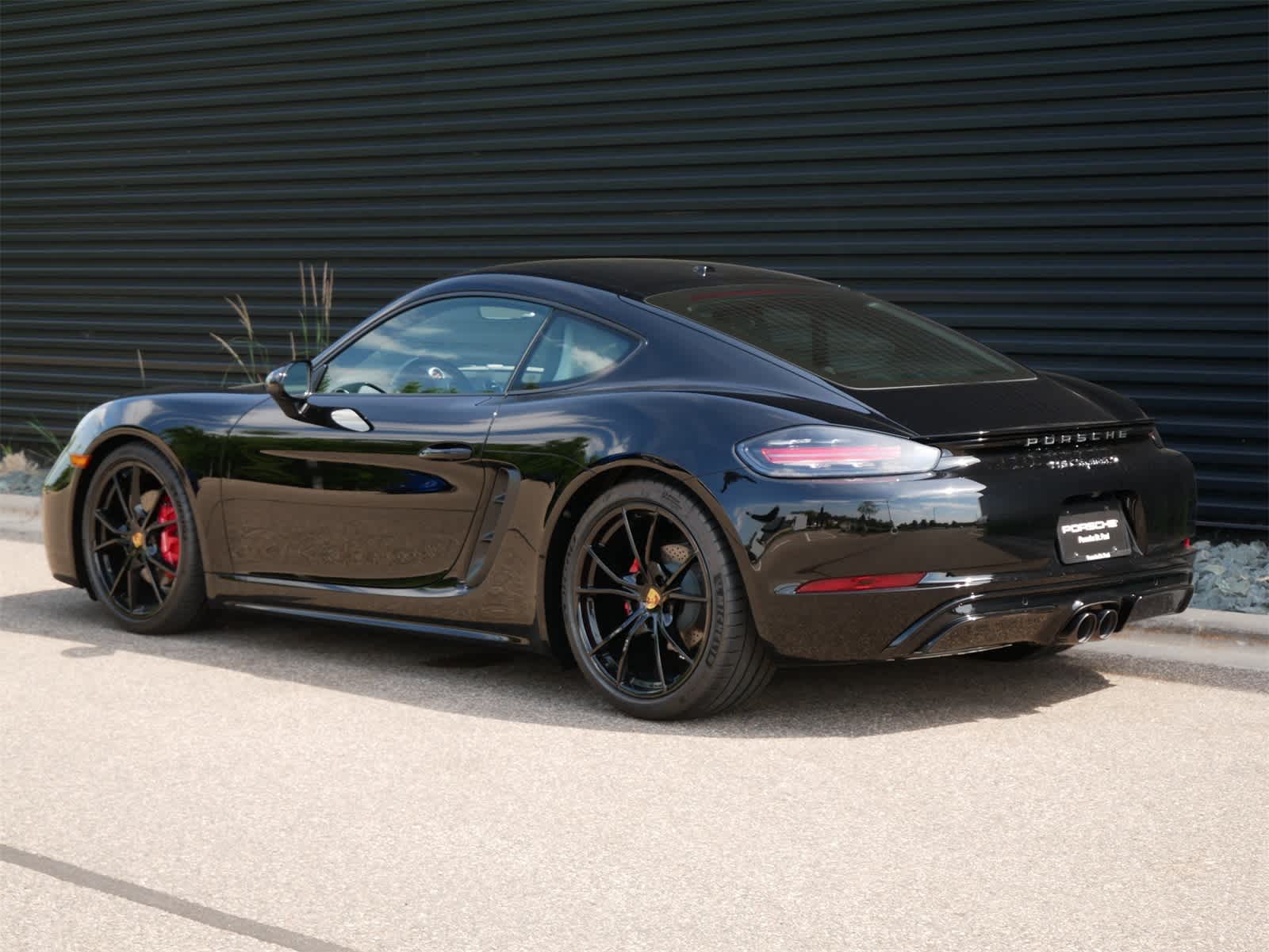 2025 Porsche Cayman S photo 3