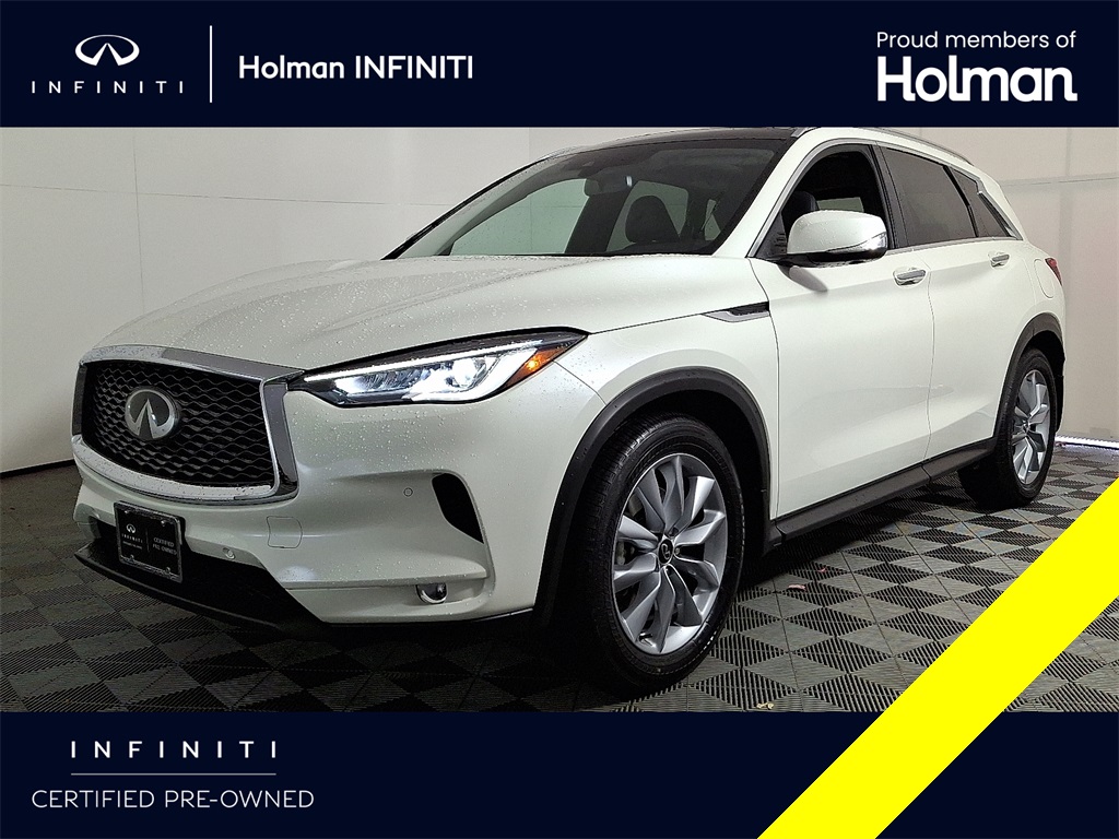 2022 INFINITI QX50 Essential's photo