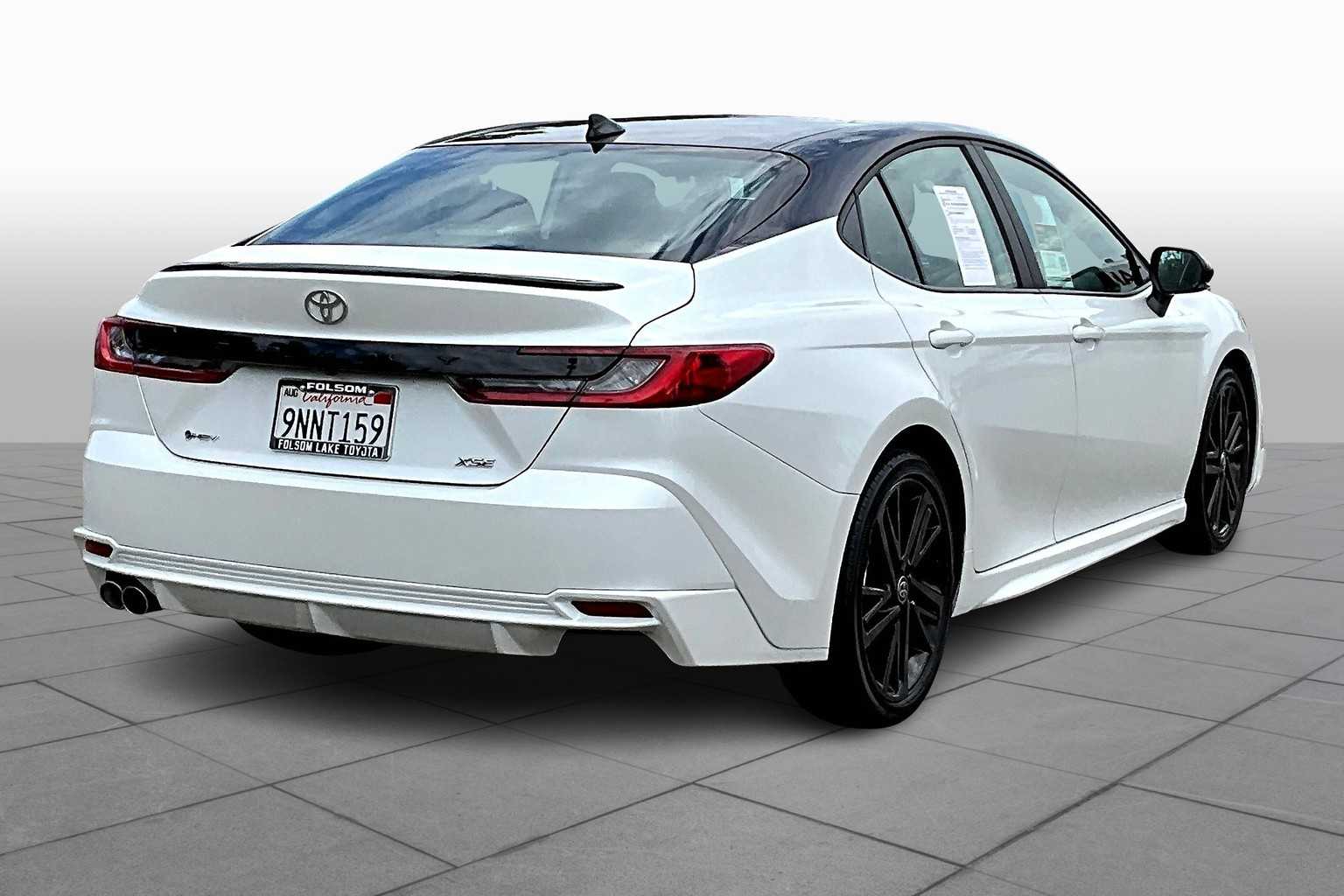 2025 Toyota Camry XSE photo 11