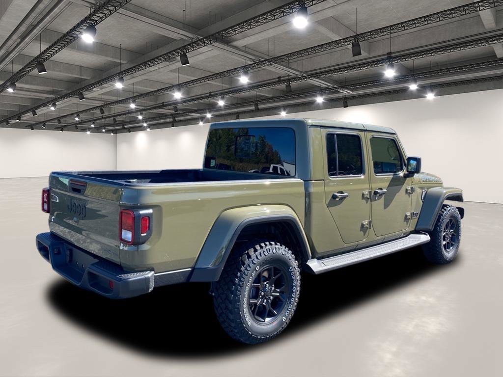 2025 Jeep Gladiator Sport photo 4