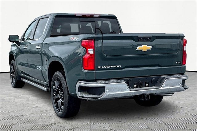 2025 Chevrolet Silverado 1500 LTZ photo 4