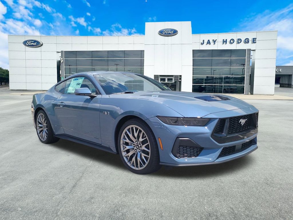 2025 Ford Mustang GT Premium's photo