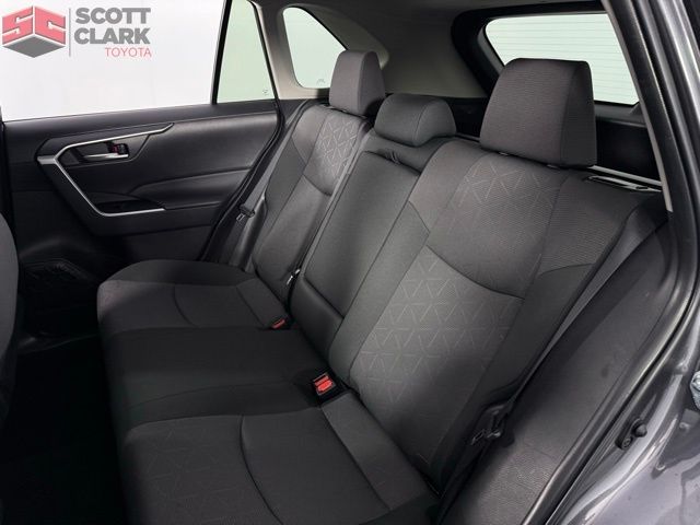 2024 Toyota RAV4 Hybrid XLE Sport photo 13