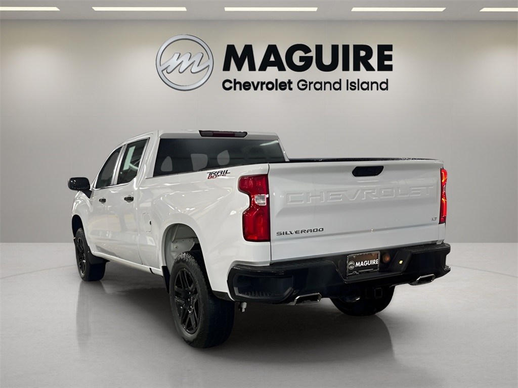 2024 Chevrolet Silverado 1500 LT Trail Boss photo 2